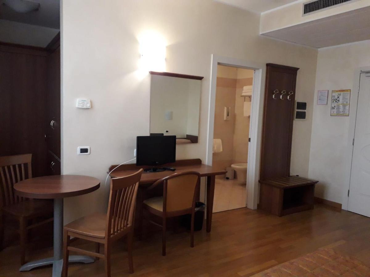 Albergo Ristorante Campanile Azzurro Villafranca Padovana 외부 사진